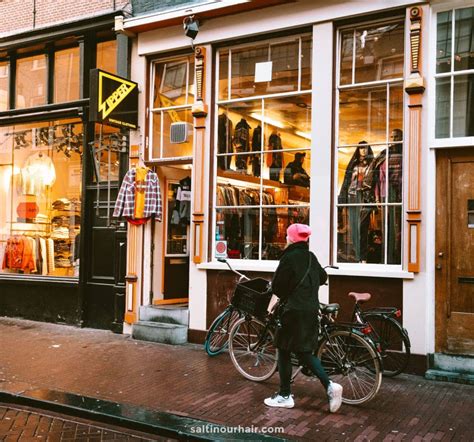 vintage clothing stores in Amsterdam